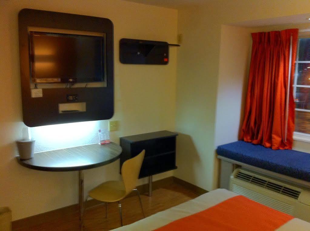 Motel 6 Indianapolis Carmel المظهر الخارجي الصورة
